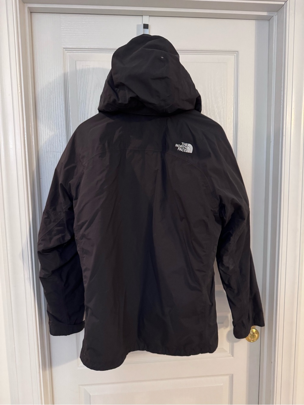 The North Face Men’s Black HyVent 3-in-1 Jacket - Picture 2 of 5